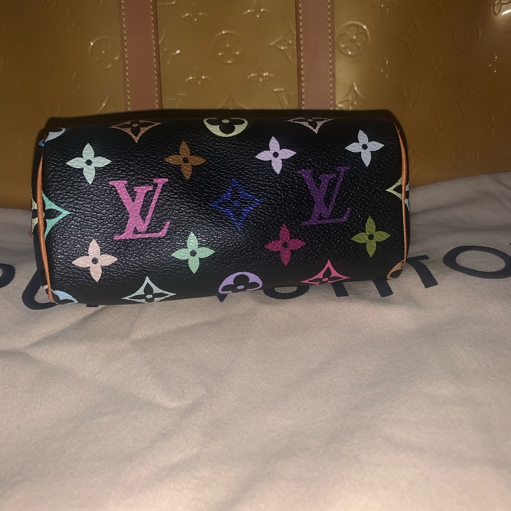 🌈LOUIS VUITTON🌈 - Picture 2 of 9